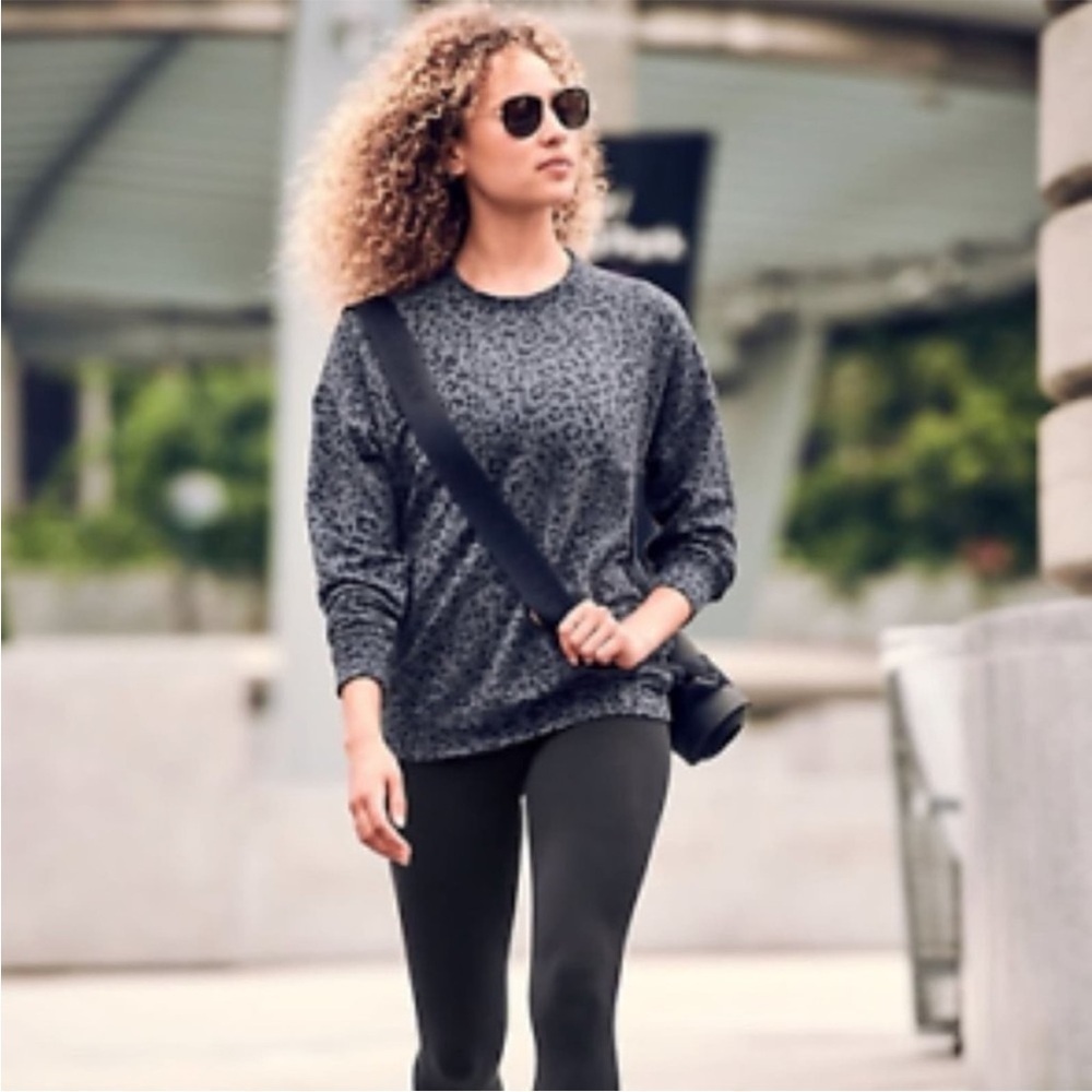 Athleta Pure Lux Leopard Print Crew Neck Oversized Sweatshirt S slouchy boxy - Picture 2 of 14